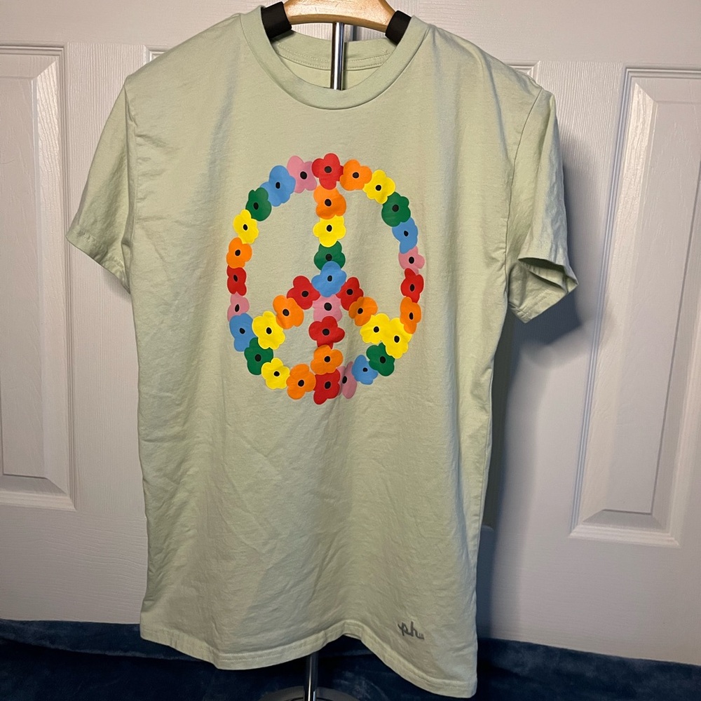 The Phluid Project Pale Mint Peace Sign Unisex size Medium Crew Tee